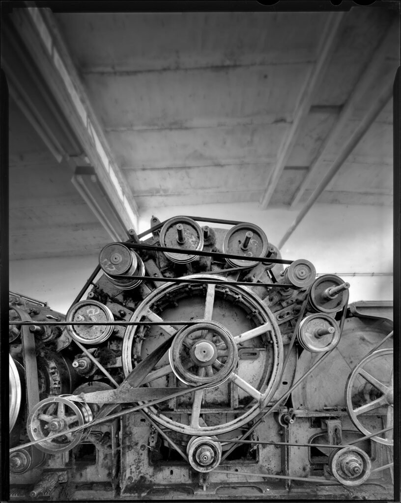 Marek Gardulski – Wstęga Möbiusa w Działoszycach 0001, cykl Industrialne, fotografia lifetime, later print.